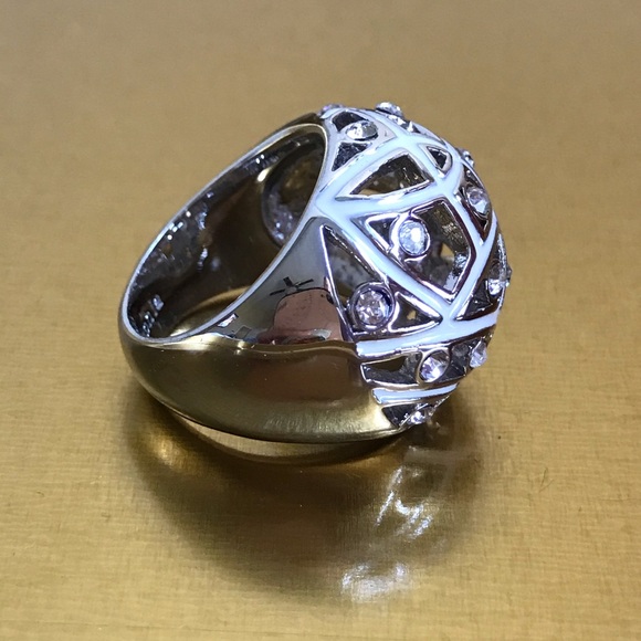 White Web Dome Crystal Silver Ring - Picture 6 of 16